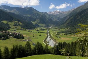 Alpine Trance Dive - Blick ins Tal